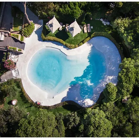 With Shared Pool Near The *
